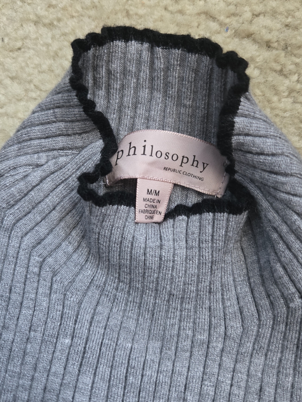 Ribbed Mock Neck Women’s Sweater - Gray - Picture 3 of 3
